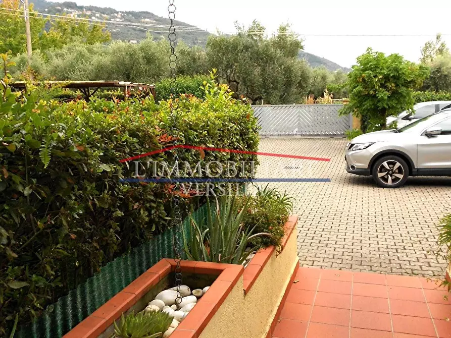 Immagine 15 di Appartamento in vendita  a Seravezza