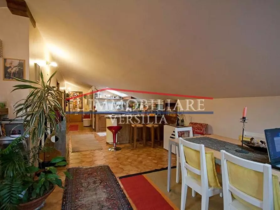 Immagine 4 di Appartamento in vendita  a Seravezza