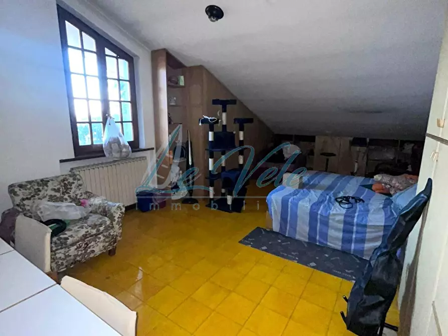 Immagine 12 di Casa semindipendente in vendita  a Montignoso