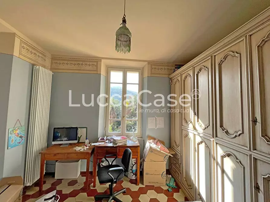Immagine 22 di Villa in vendita  a Lucca