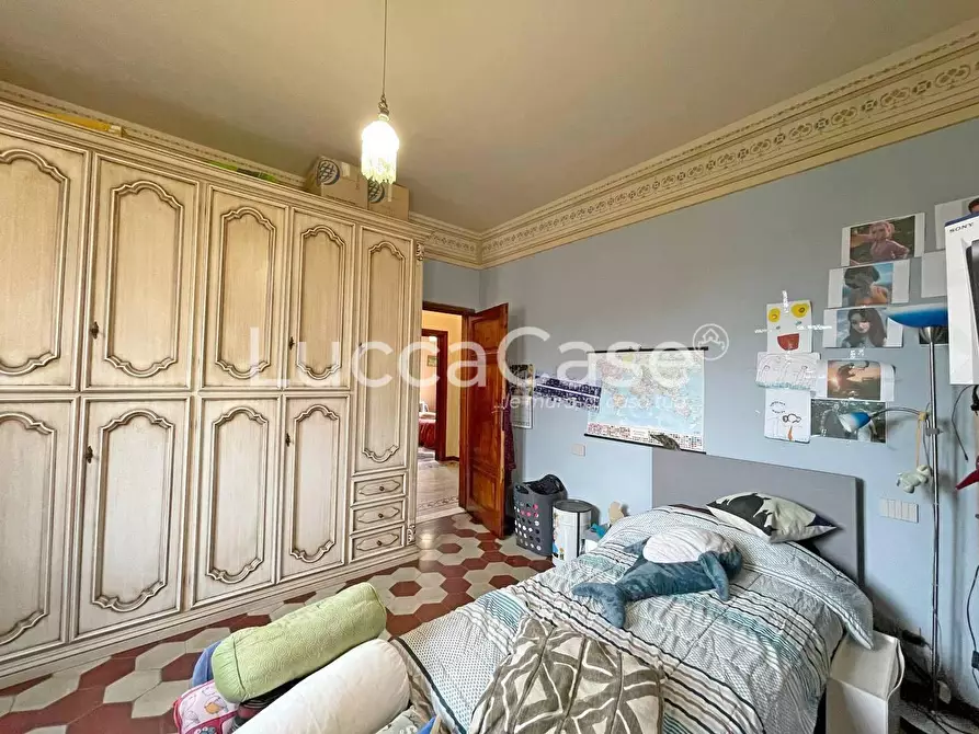 Immagine 40 di Villa in vendita  a Lucca