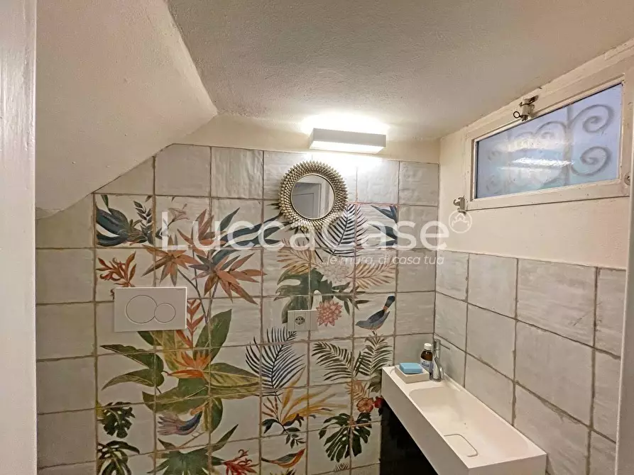 Immagine 29 di Villa in vendita  a Lucca