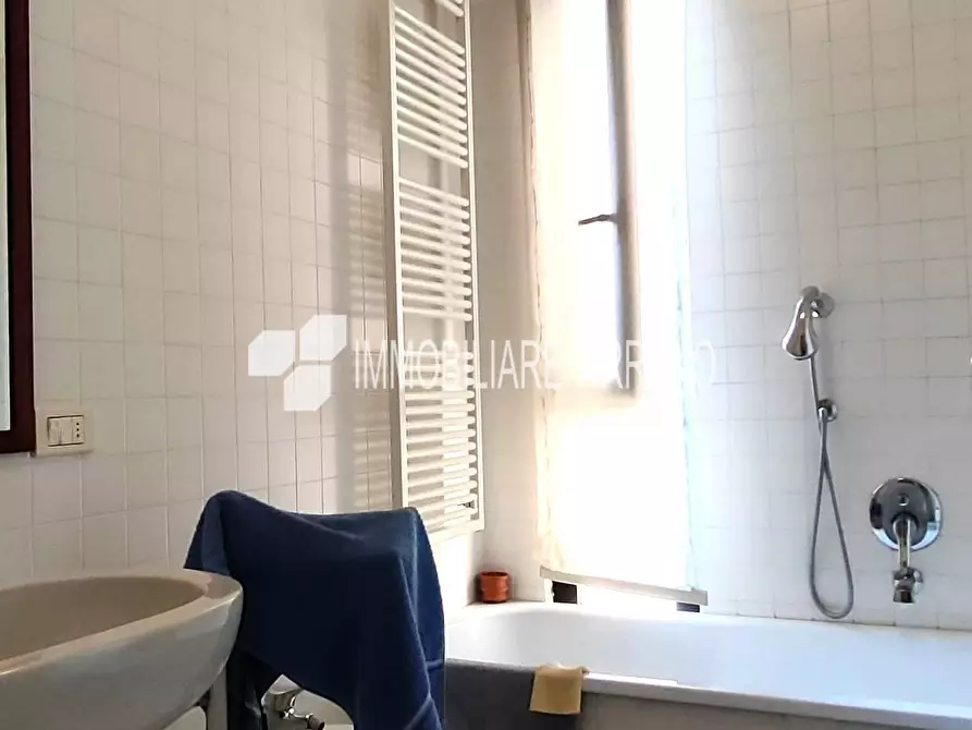 Immagine 7 di Appartamento in vendita  a Massa