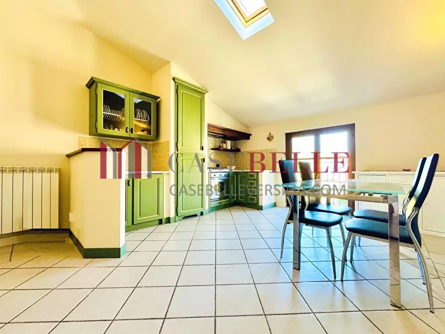 Immagine 1 di Mansarda in vendita  a Camaiore