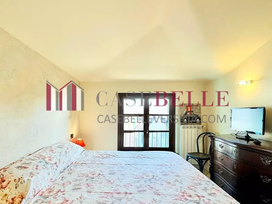 Immagine 14 di Mansarda in vendita  a Camaiore