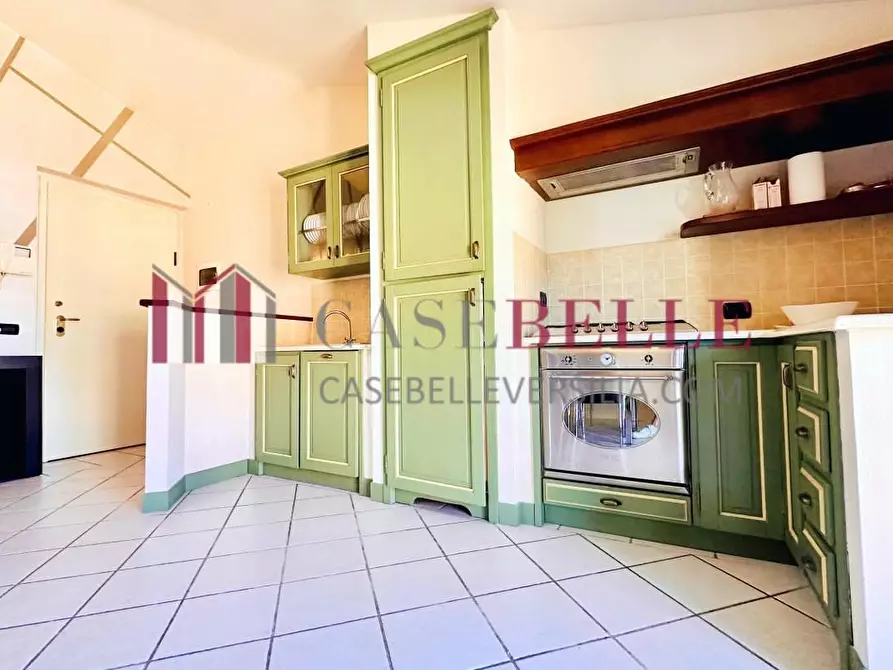 Immagine 6 di Mansarda in vendita  a Camaiore