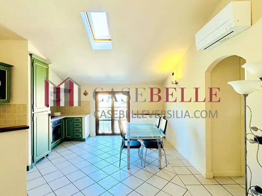 Immagine 3 di Mansarda in vendita  a Camaiore