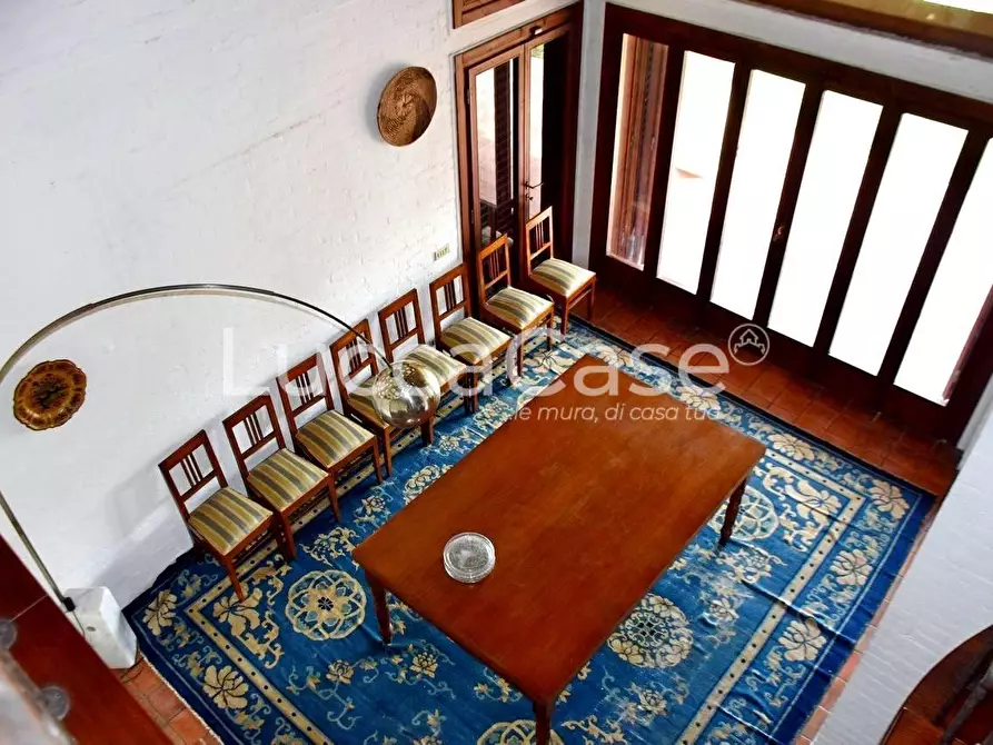 Immagine 7 di Villa in vendita  a Capannori