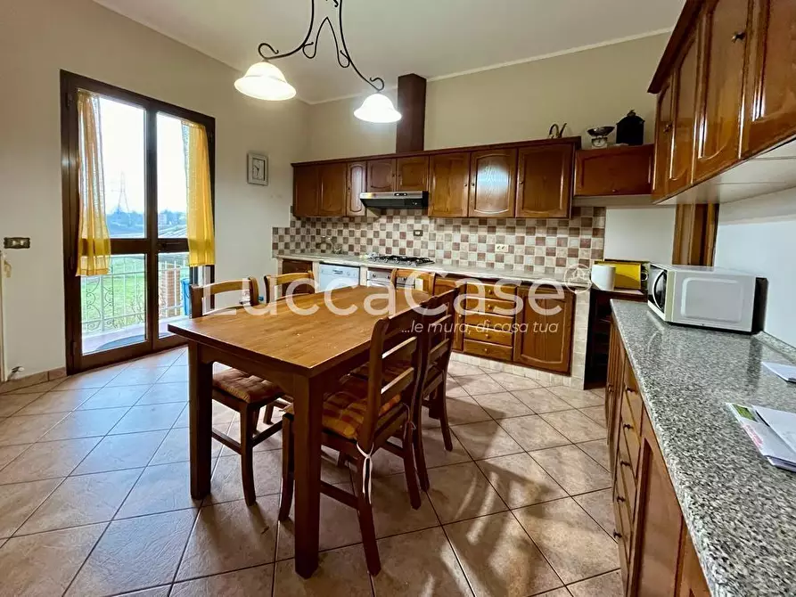 Immagine 7 di Casa bifamiliare in vendita  a Altopascio