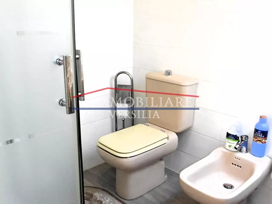 Immagine 34 di Casa indipendente in vendita  a Montignoso