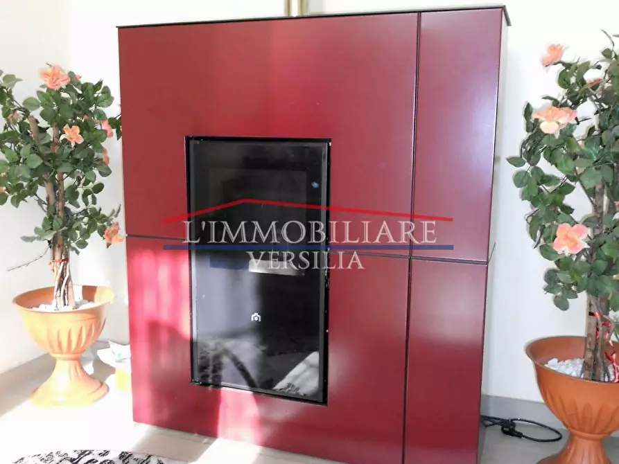 Immagine 39 di Casa indipendente in vendita  a Montignoso