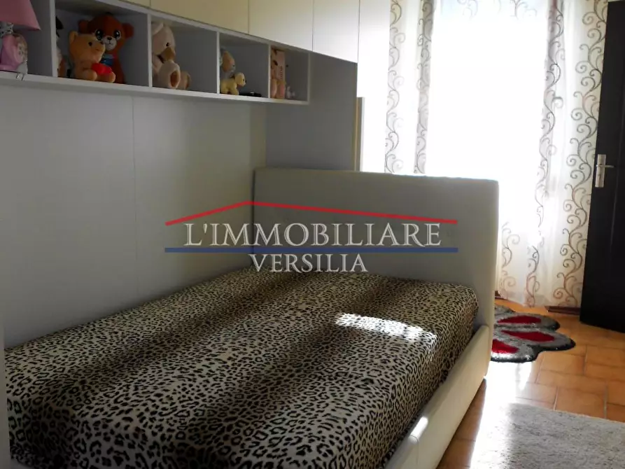 Immagine 29 di Casa indipendente in vendita  a Montignoso