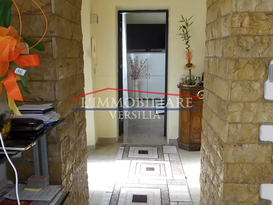 Immagine 13 di Casa indipendente in vendita  a Montignoso