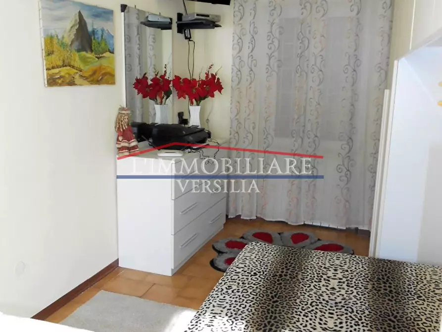 Immagine 31 di Casa indipendente in vendita  a Montignoso