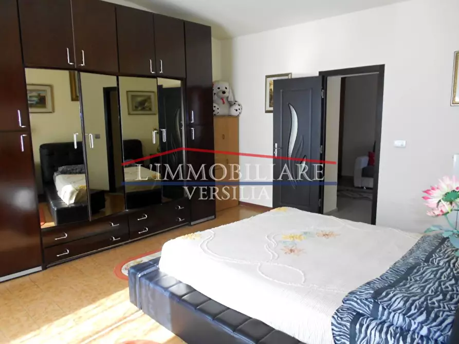 Immagine 22 di Casa indipendente in vendita  a Montignoso