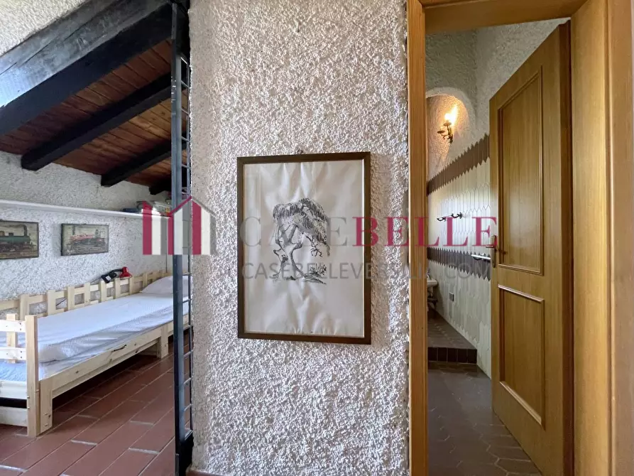 Immagine 41 di Villa in vendita  a Camaiore