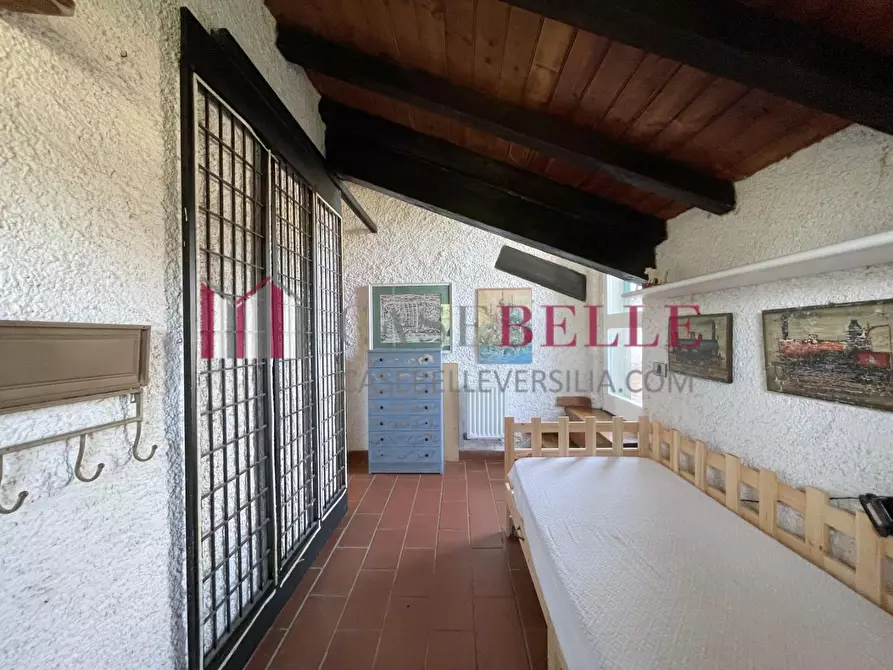 Immagine 48 di Villa in vendita  a Camaiore