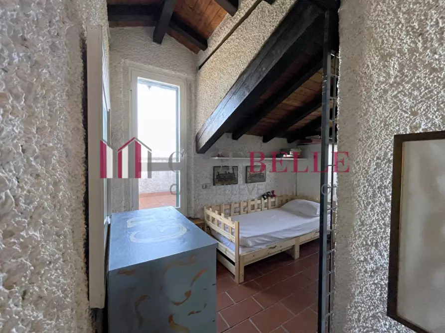 Immagine 46 di Villa in vendita  a Camaiore