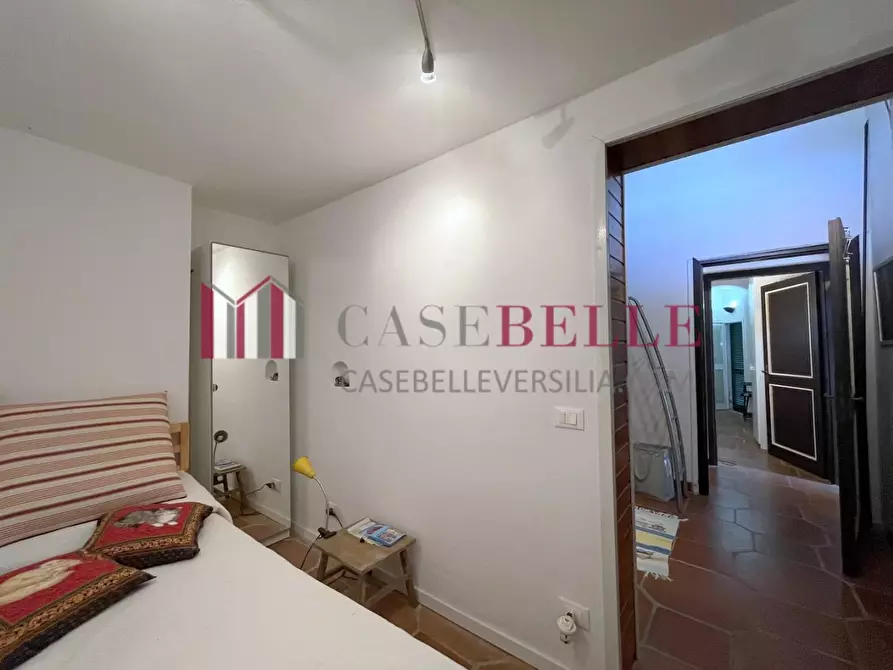 Immagine 66 di Villa in vendita  a Camaiore