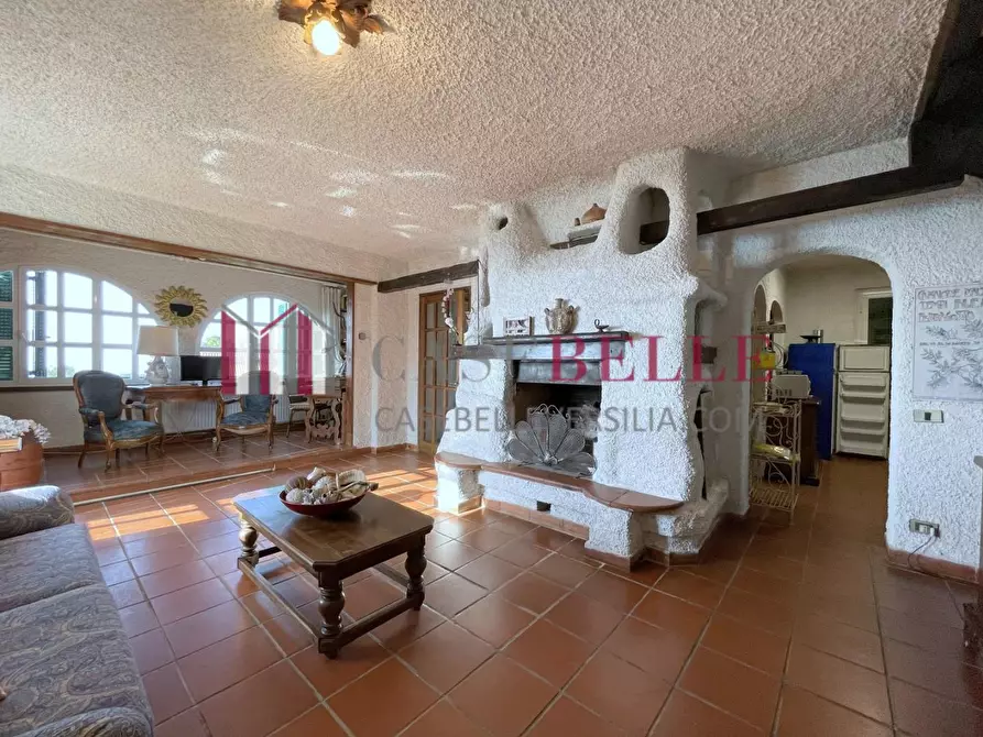 Immagine 15 di Villa in vendita  a Camaiore