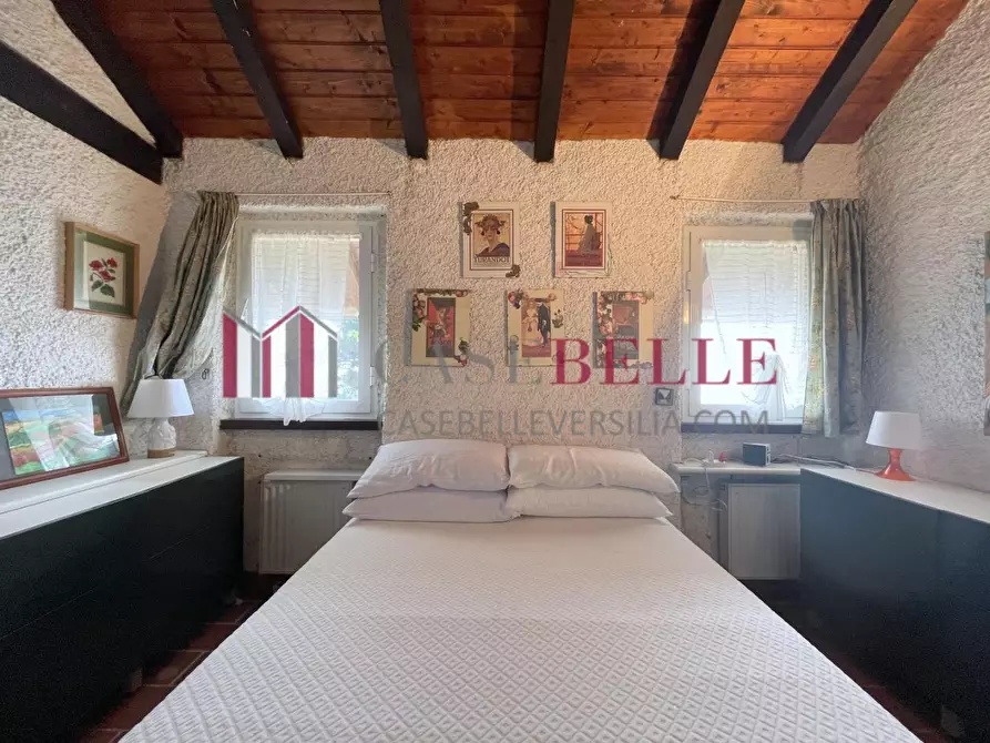 Immagine 32 di Villa in vendita  a Camaiore