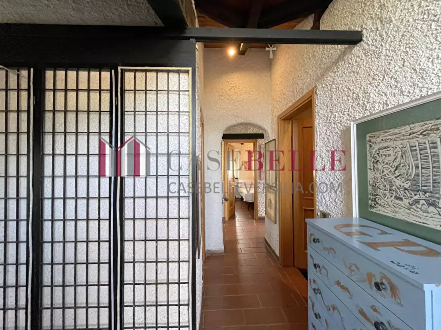 Immagine 49 di Villa in vendita  a Camaiore