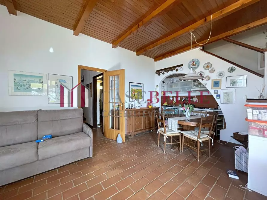 Immagine 54 di Villa in vendita  a Camaiore