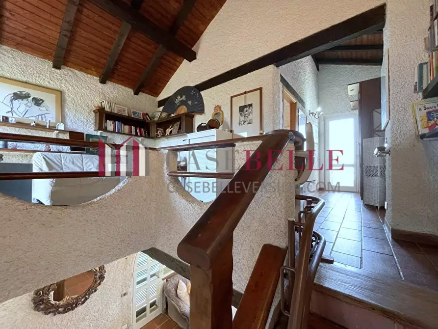 Immagine 24 di Villa in vendita  a Camaiore