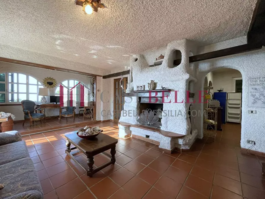 Immagine 16 di Villa in vendita  a Camaiore