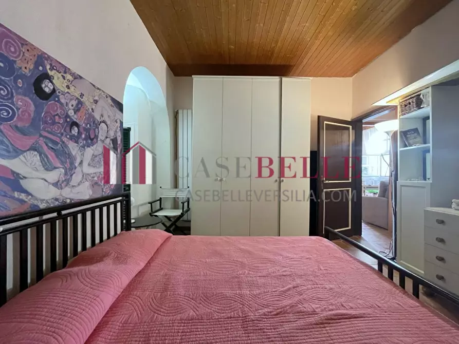 Immagine 61 di Villa in vendita  a Camaiore