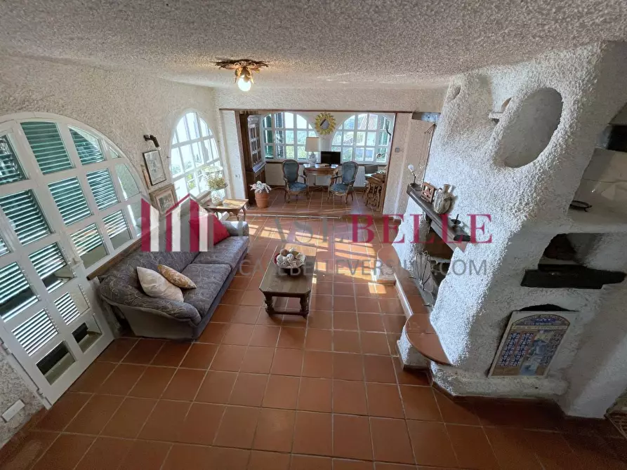 Immagine 53 di Villa in vendita  a Camaiore