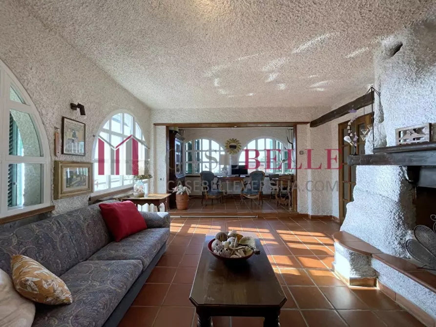 Immagine 14 di Villa in vendita  a Camaiore