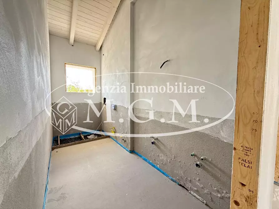 Immagine 39 di Casa indipendente in vendita  a Calcinaia