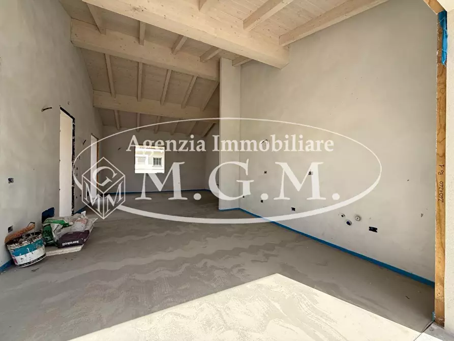Immagine 25 di Casa indipendente in vendita  a Calcinaia