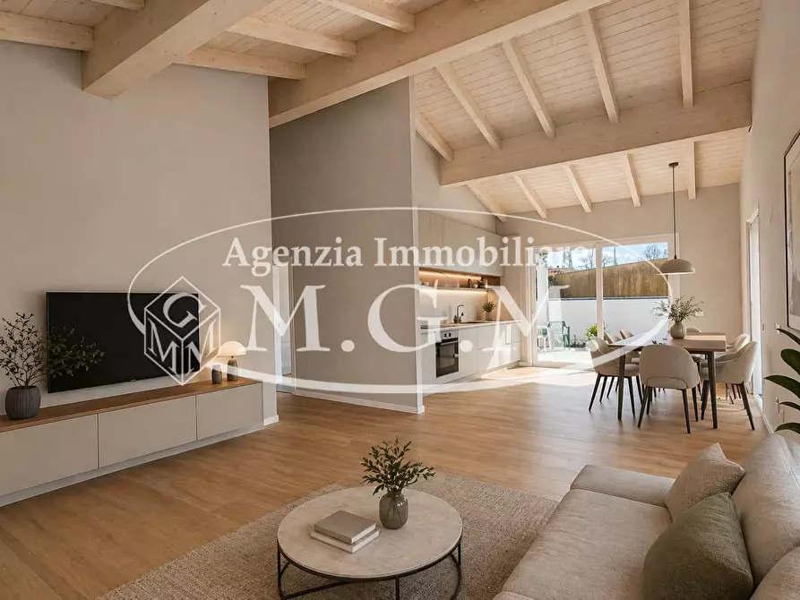 Immagine 18 di Casa indipendente in vendita  a Calcinaia