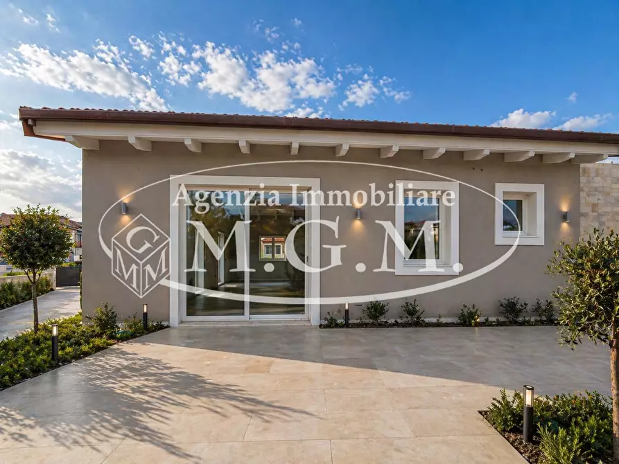 Immagine 9 di Casa indipendente in vendita  a Calcinaia