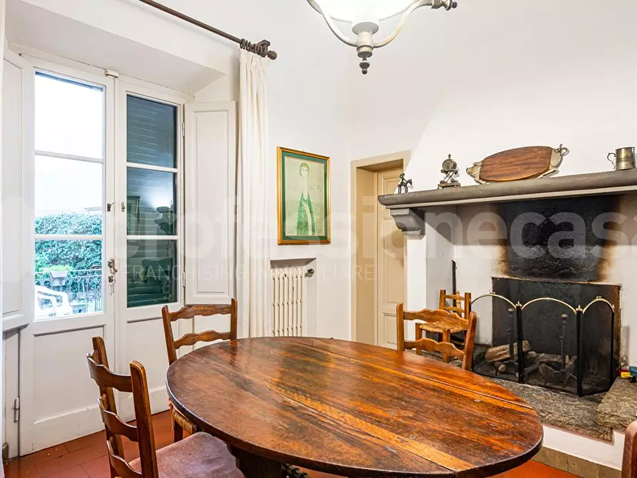 Immagine 25 di Villa in vendita  a Pisa