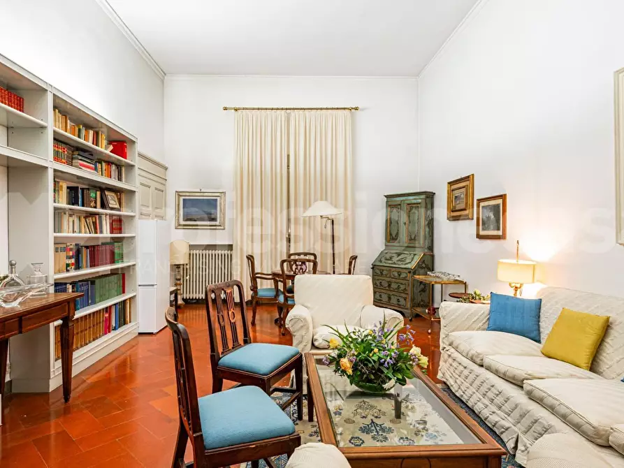 Immagine 27 di Villa in vendita  a Pisa