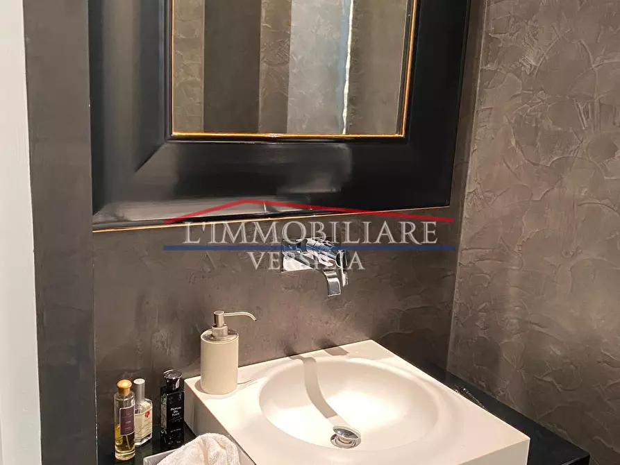 Immagine 21 di Villa in vendita  a Forte Dei Marmi