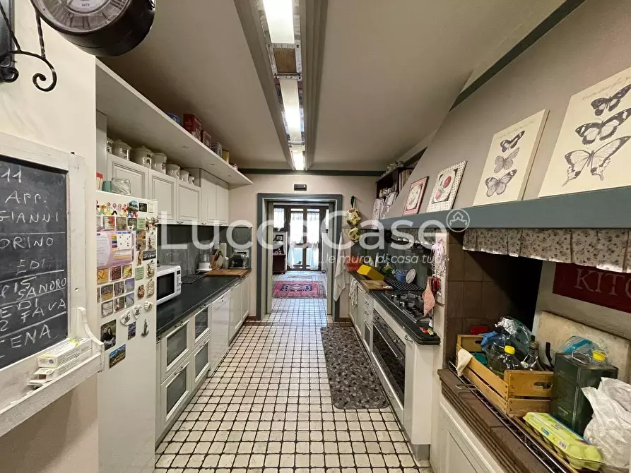 Immagine 18 di Villa in vendita  a Capannori