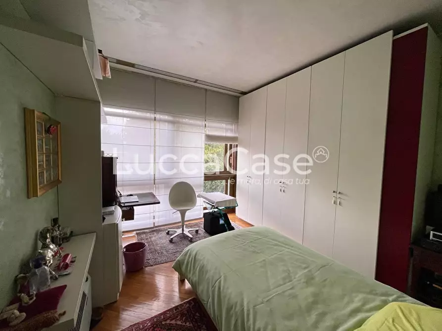 Immagine 29 di Villa in vendita  a Capannori