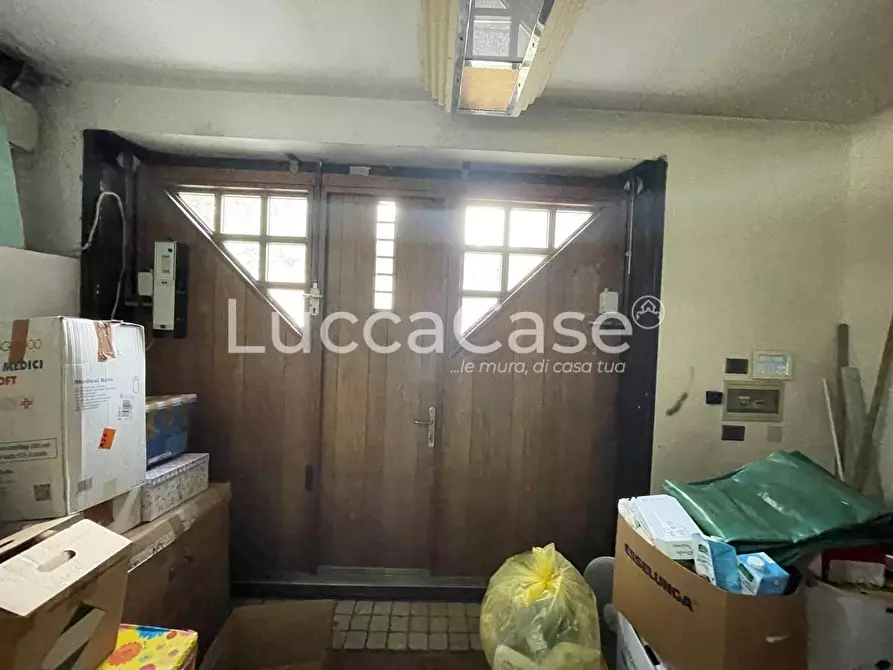 Immagine 26 di Villa in vendita  a Capannori