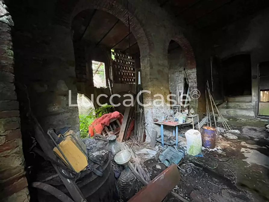 Immagine 20 di Casa indipendente in vendita  a Lucca