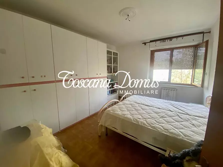 Immagine 10 di Appartamento in vendita  a Siena