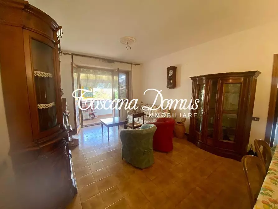 Immagine 3 di Appartamento in vendita  a Siena