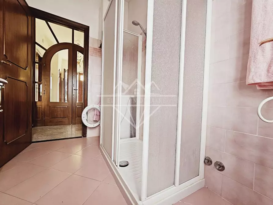 Immagine 27 di Appartamento in vendita  a Massa