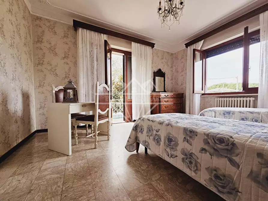 Immagine 20 di Appartamento in vendita  a Massa