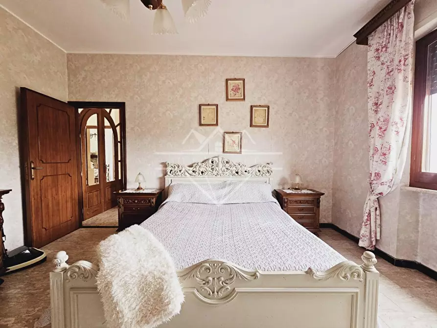 Immagine 17 di Appartamento in vendita  a Massa