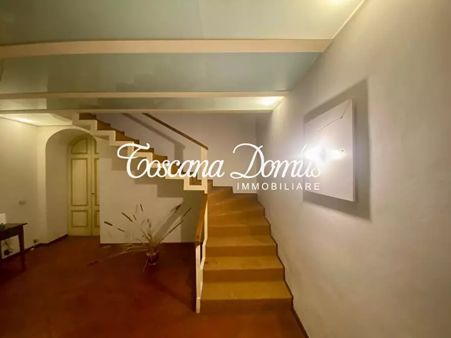 Immagine 11 di Appartamento in vendita  a Siena