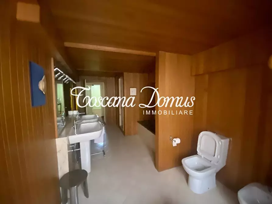 Immagine 8 di Appartamento in vendita  a Siena